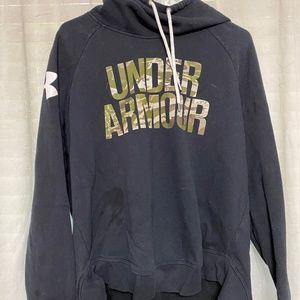 Under Armour Sweatshirt